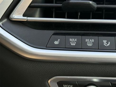 Certified 2022 BMW X5 xDrive40i w/ Premium Package image 22