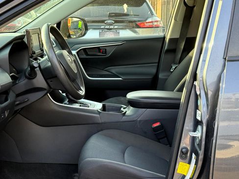 Used 2020 Toyota RAV4 LE w/ All Weather Liner Package image 11