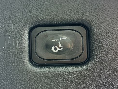 Used 2017 Lincoln MKX Reserve image 30