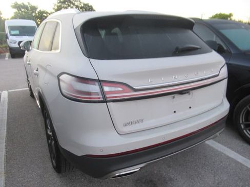 Used 2022 Lincoln Nautilus Reserve w/ Cargo Utility Package FWD image 4