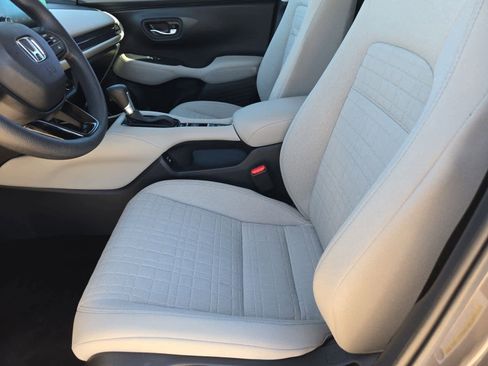 Used 2025 Honda HR-V LX image 15