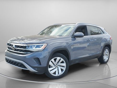 Used 2021 Volkswagen Atlas Cross Sport SE w/ Panoramic Sunroof Package image 2