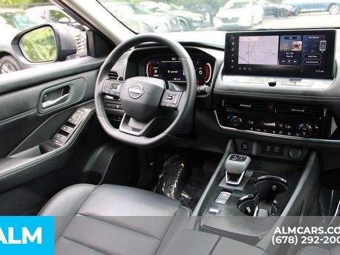 Used 2026 Nissan Rogue SL FWD image 25