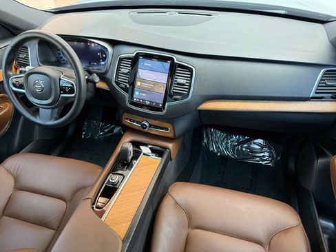 Used 2023 Volvo XC90 B5 Plus image 30