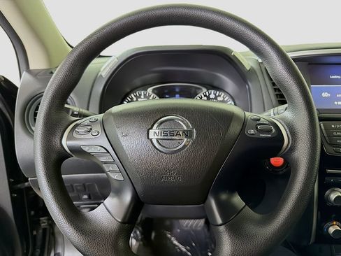 Used 2020 Nissan Pathfinder S FWD image 15