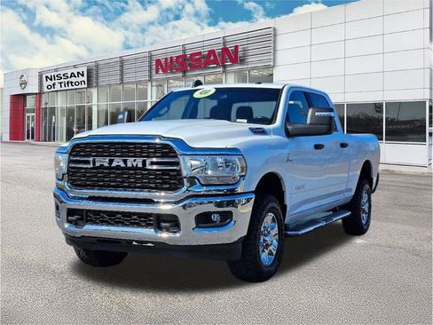 Used 2023 RAM 2500 Big Horn w/ Level 1 Equipment Group image 2