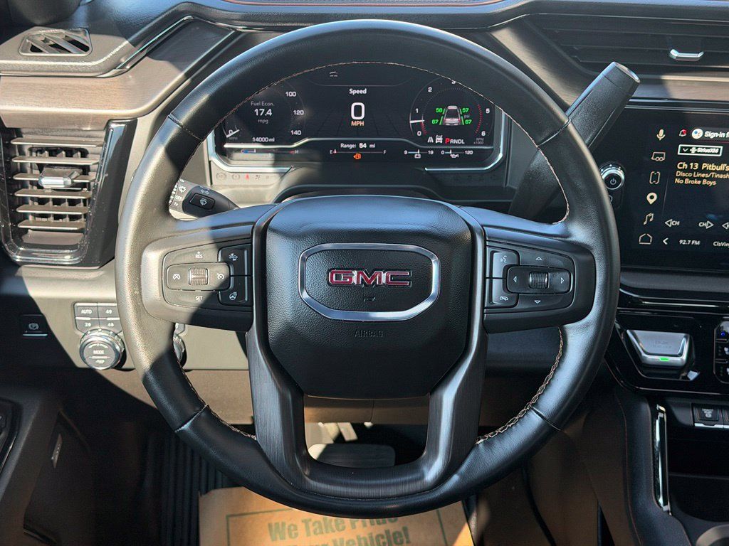 Used 2025 GMC Sierra 2500 AT4 w/ AT4 Preferred Package AWD/4WD image 17