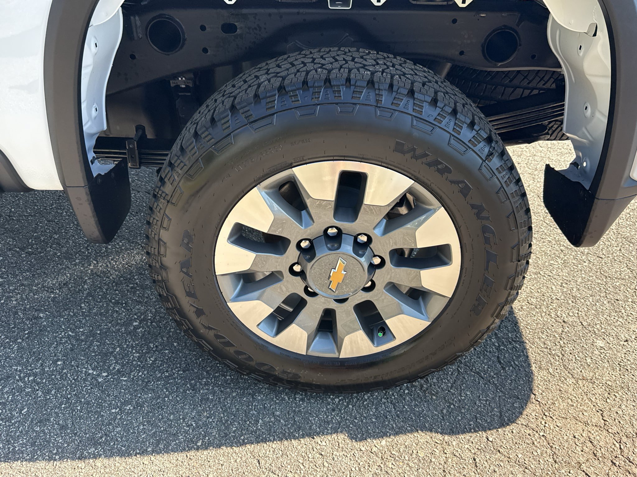 New 2026 Chevrolet Silverado 2500 Custom w/ Custom Value Package AWD/4WD image 20