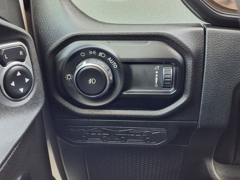 Used 2026 Jeep Wrangler Unlimited Sport AWD/4WD image 11
