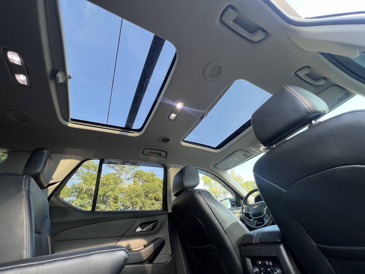 Used 2018 Chevrolet Traverse Premier w/ Redline Edition AWD/4WD image 18