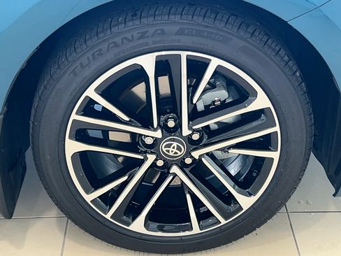 Used 2025 Toyota Camry XLE FWD image 14