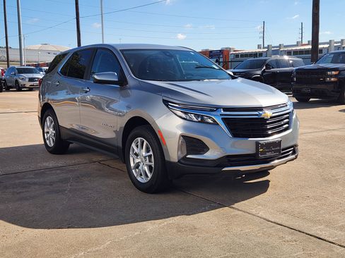 Used 2024 Chevrolet Equinox LT AWD/4WD image 4