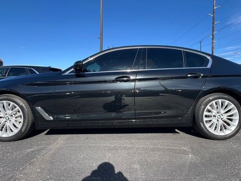 Used 2021 BMW 530i image 3