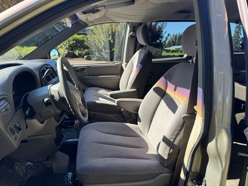 Used 2002 Dodge Grand Caravan Sport image 12