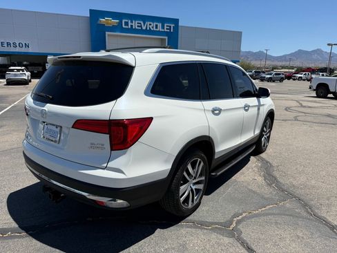 Used 2017 Honda Pilot Elite image 6