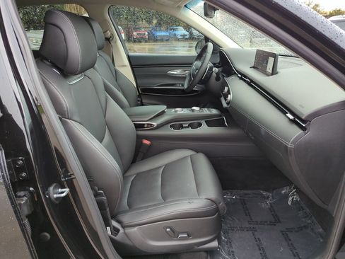 Used 2025 Genesis GV70 2.5T AWD/4WD image 23