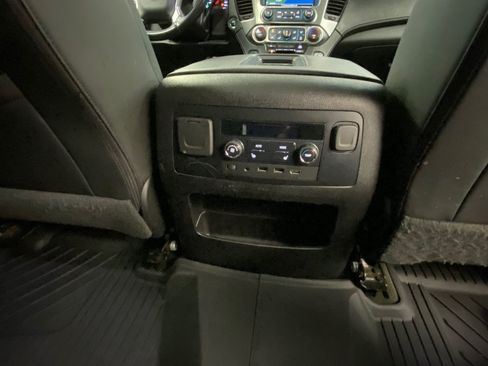 Used 2018 Chevrolet Tahoe Premier AWD/4WD image 38