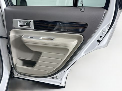 Used 2009 Lincoln MKX 2WD image 30