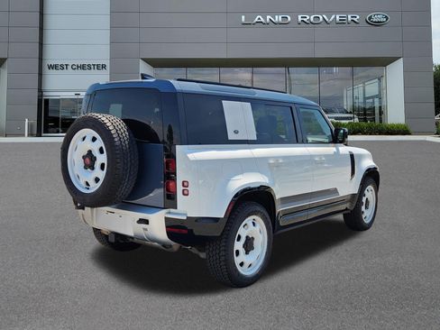 Certified 2024 Land Rover Defender 110 S AWD/4WD image 4