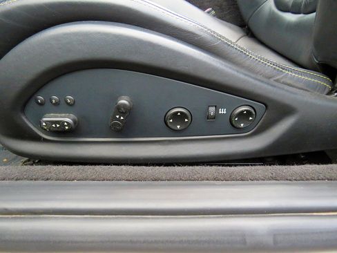 Used 2011 Ferrari California image 44