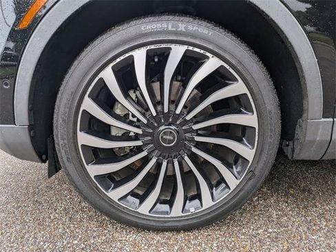 Used 2019 Lincoln Nautilus Black Label image 10