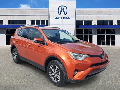 Used 2016 Toyota RAV4 XLE FWD image 1