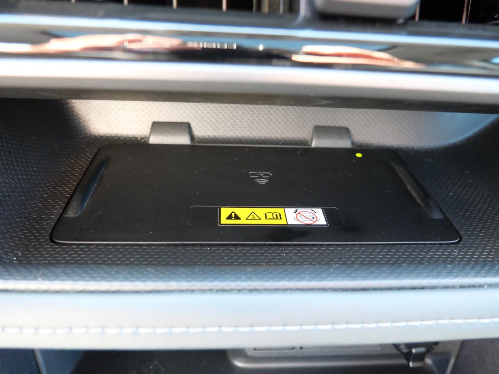 Used 2024 Toyota Highlander XLE AWD/4WD image 28