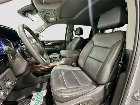 Used 2024 Chevrolet Silverado 1500 LT Trail Boss w/ LT Trail Boss Premium Package AWD/4WD image 22