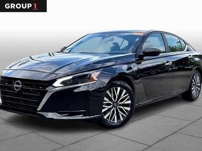 Certified 2025 Nissan Altima 2.5 SV