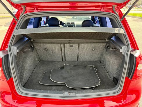 Used 2008 Volkswagen R32 AWD/4WD image 12