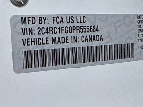 Used 2023 Chrysler Pacifica Touring FWD image 40