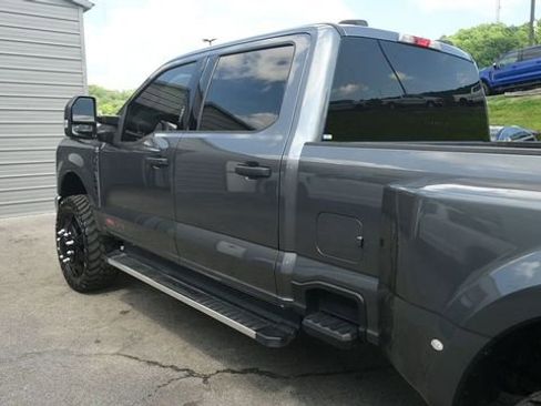 Used 2023 Ford F350 XLT w/ FX4 Off-Road Package AWD/4WD image 11