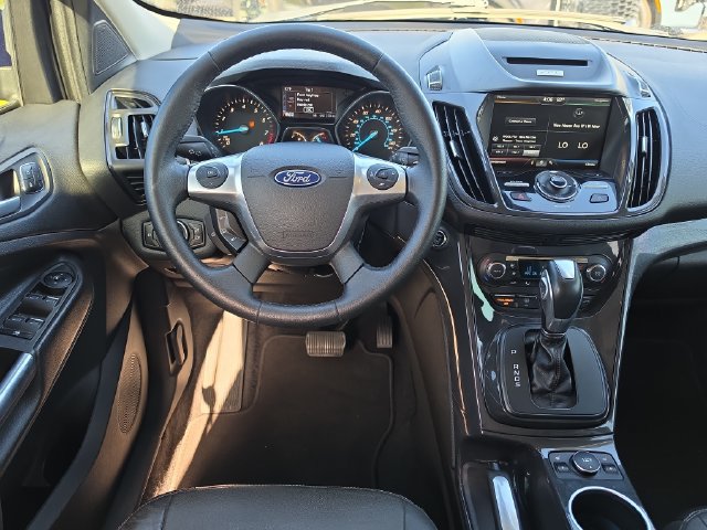 Used 2015 Ford Escape Titanium w/ Equipment Group 301A FWD image 10