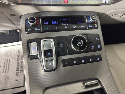 Used 2022 Hyundai Palisade Calligraphy FWD image 25