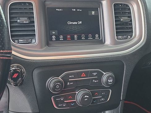 Used 2022 Dodge Charger SXT RWD image 19
