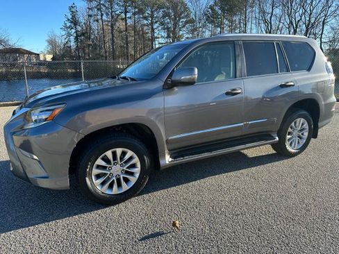 Used 2016 Lexus GX 460 w/ Premium Package AWD/4WD image 9