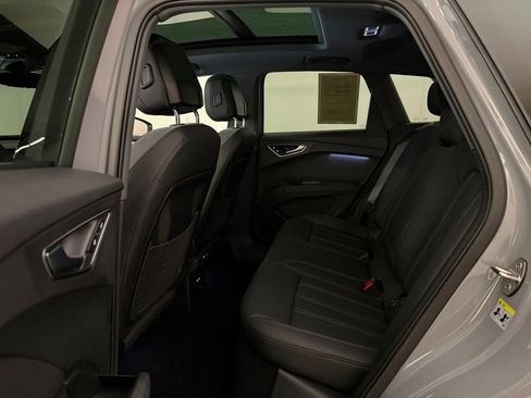 Used 2025 Audi Q4 e-tron Premium w/ Convenience Package RWD image 15