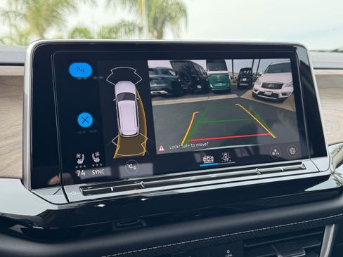 Certified 2024 Volkswagen Atlas SE image 27