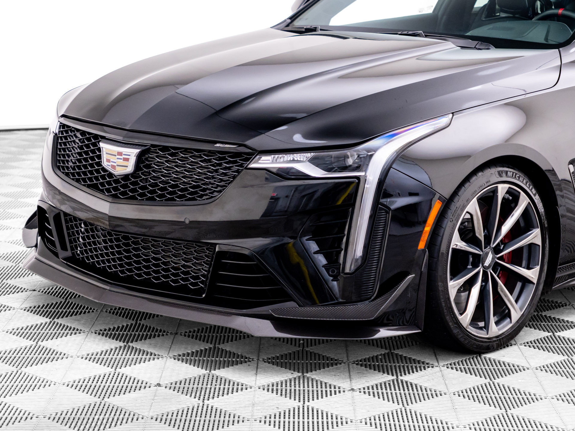 Certified 2024 Cadillac CT4 V Blackwing w/ Carbon Fiber 1 Package RWD image 47