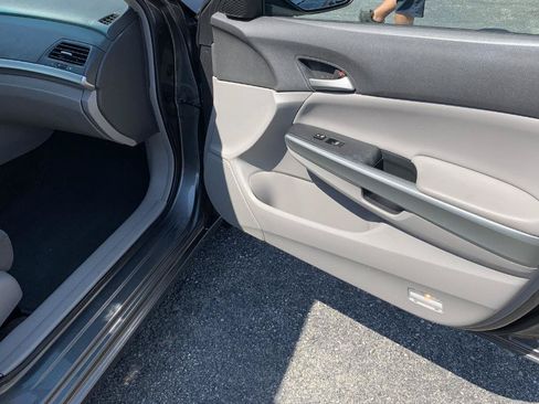 Used 2009 Honda Accord EX image 34