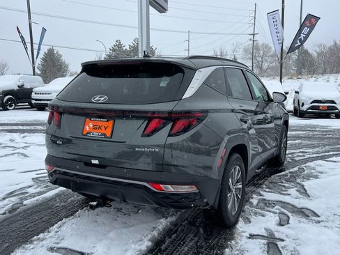 Used 2024 Hyundai Tucson Blue image 9