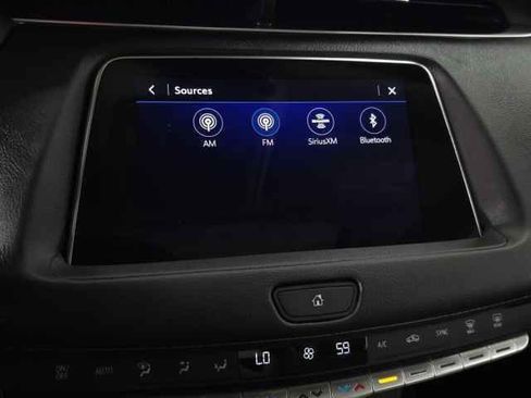 Used 2023 Cadillac XT4 Luxury w/ Cold Weather Package image 25