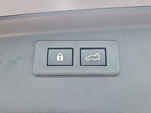 Used 2024 Subaru Outback Premium image 13