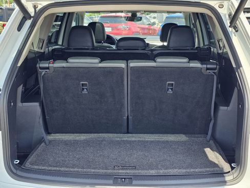 Used 2021 Volkswagen Atlas SEL Premium w/ MDO Package (Bench Seat) AWD/4WD image 12