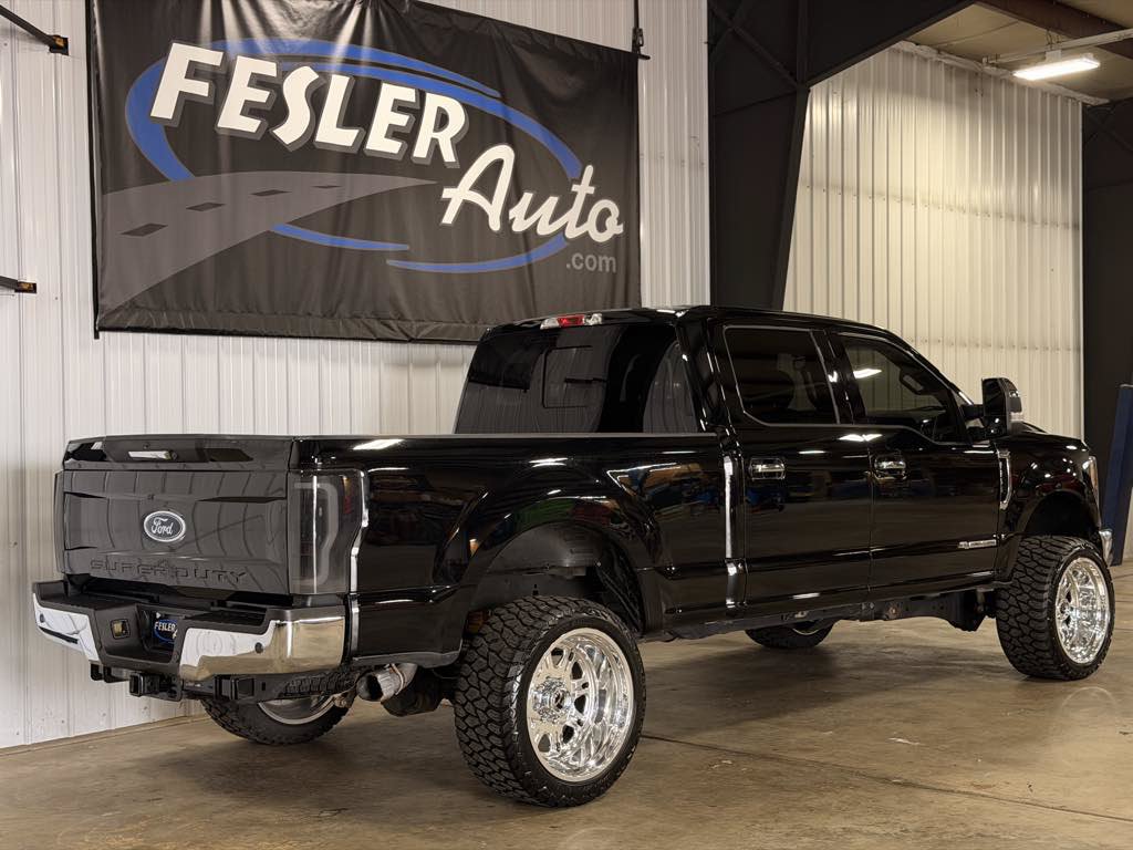 Used 2017 Ford F250 Lariat w/ Chrome Package AWD/4WD image 38