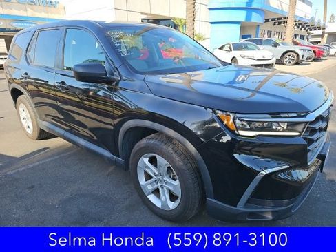 Used 2023 Honda Pilot LX image 5
