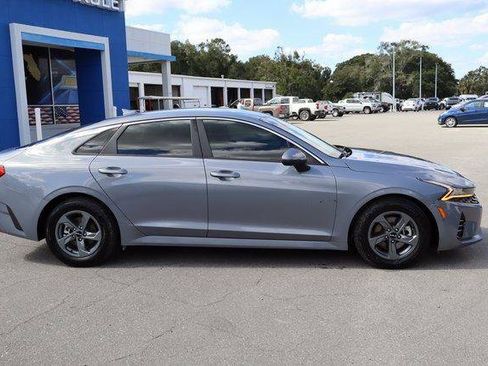 Used 2022 Kia K5 LX image 8