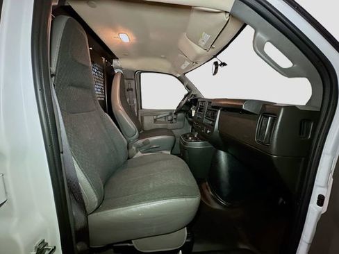 Used 2024 Chevrolet Express 2500 w/ Driver Convenience Package image 22