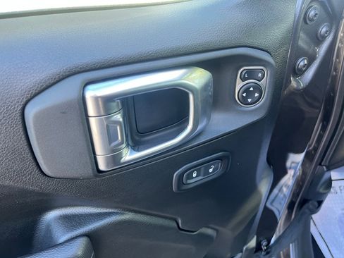 Used 2023 Jeep Wrangler Sport S image 14