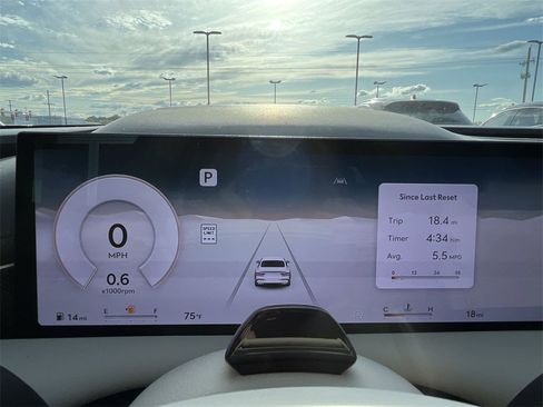 New 2025 Genesis G80 3.5T Sport Prestige image 10